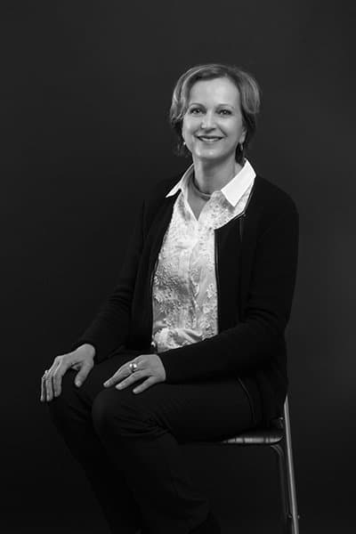 Portrait en noir et blanc de Maître Christèle Braillon